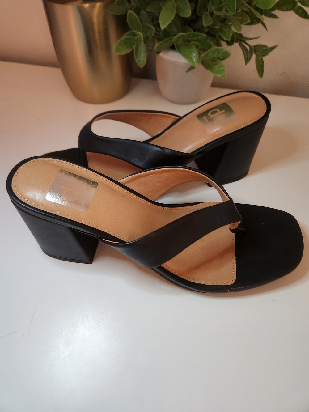 DV Dolce Vita "Tilla" Block heel sandal - black